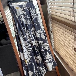 High waisted Floral mid length skirt size 2